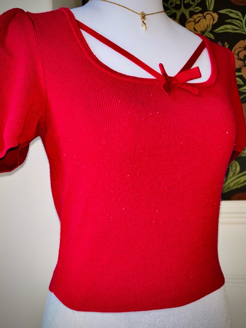 EXPRESS 🌹 Puff Sleeve Sweater Top - Picture 5 of 7
